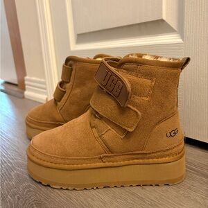 UGG Tan Suede Boots -faux
